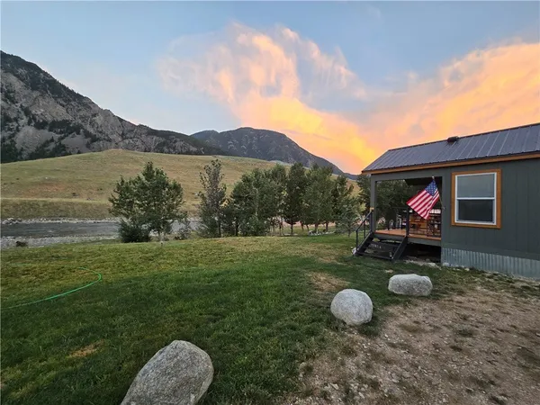 $435,000 | 2493 Nye Road, Nye, MT 59061