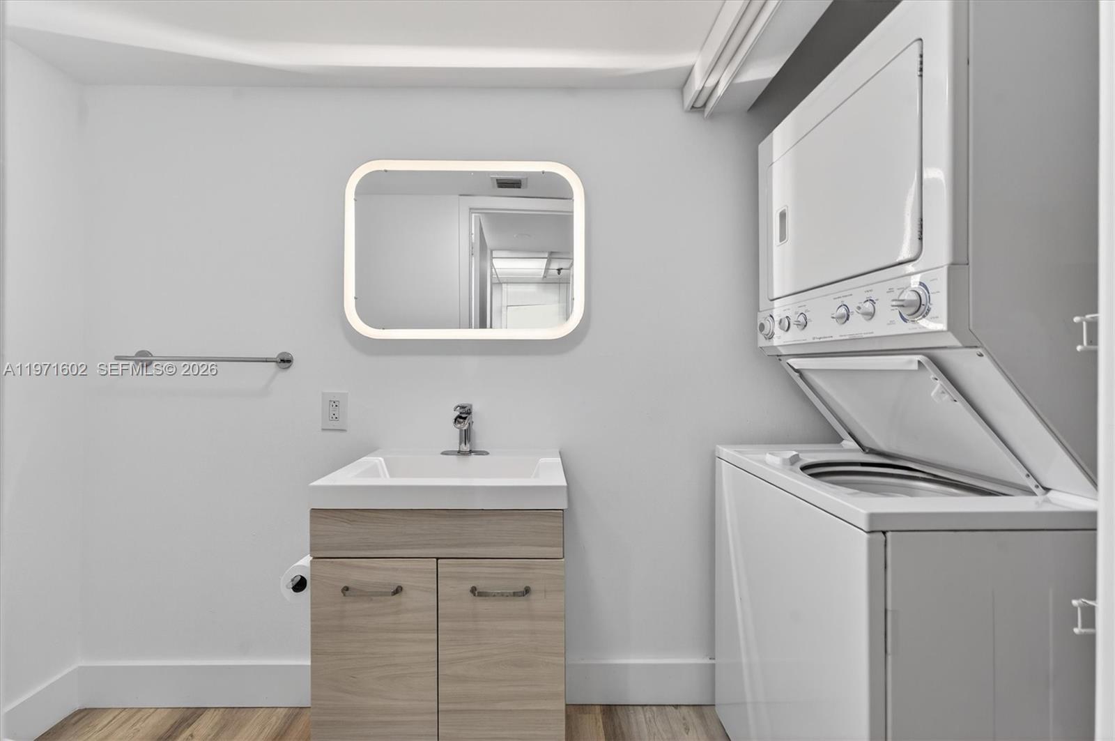 540 Brickell Key Drive, Unit 414 Miami, FL 33131 - Photo 18 of 46 Guests Restroom