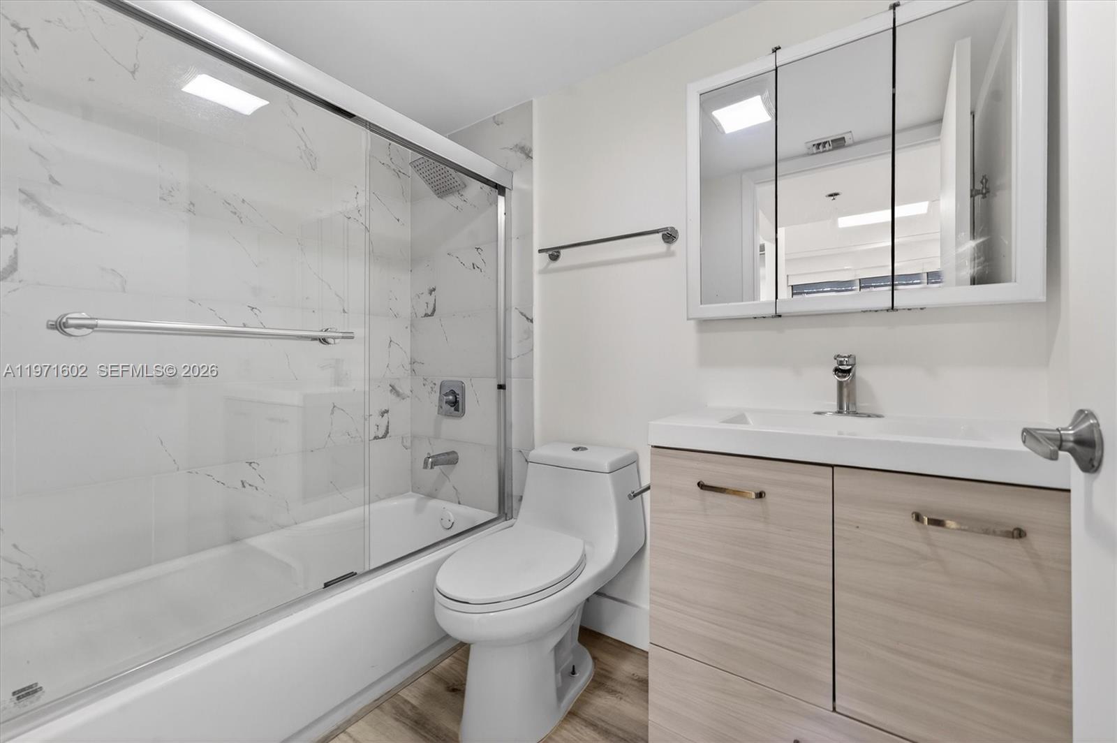 540 Brickell Key Drive, Unit 414 Miami, FL 33131 - Photo 25 of 46