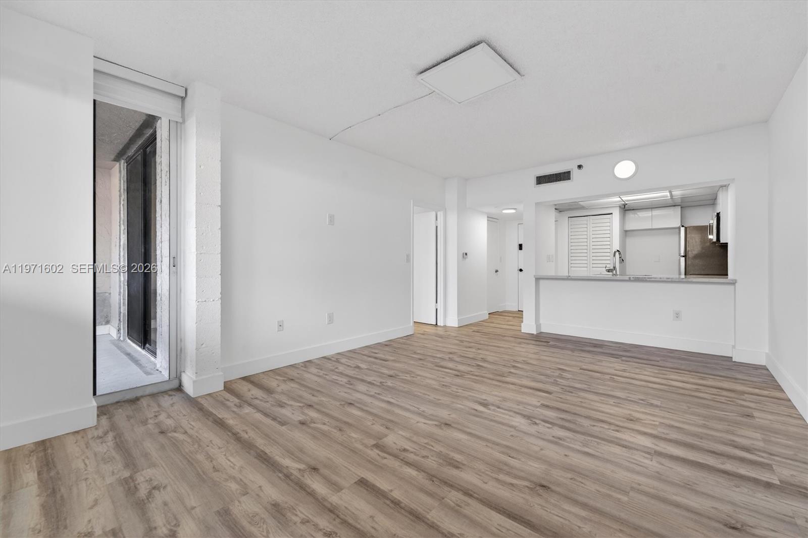 540 Brickell Key Drive, Unit 414 Miami, FL 33131 - Photo 10 of 46