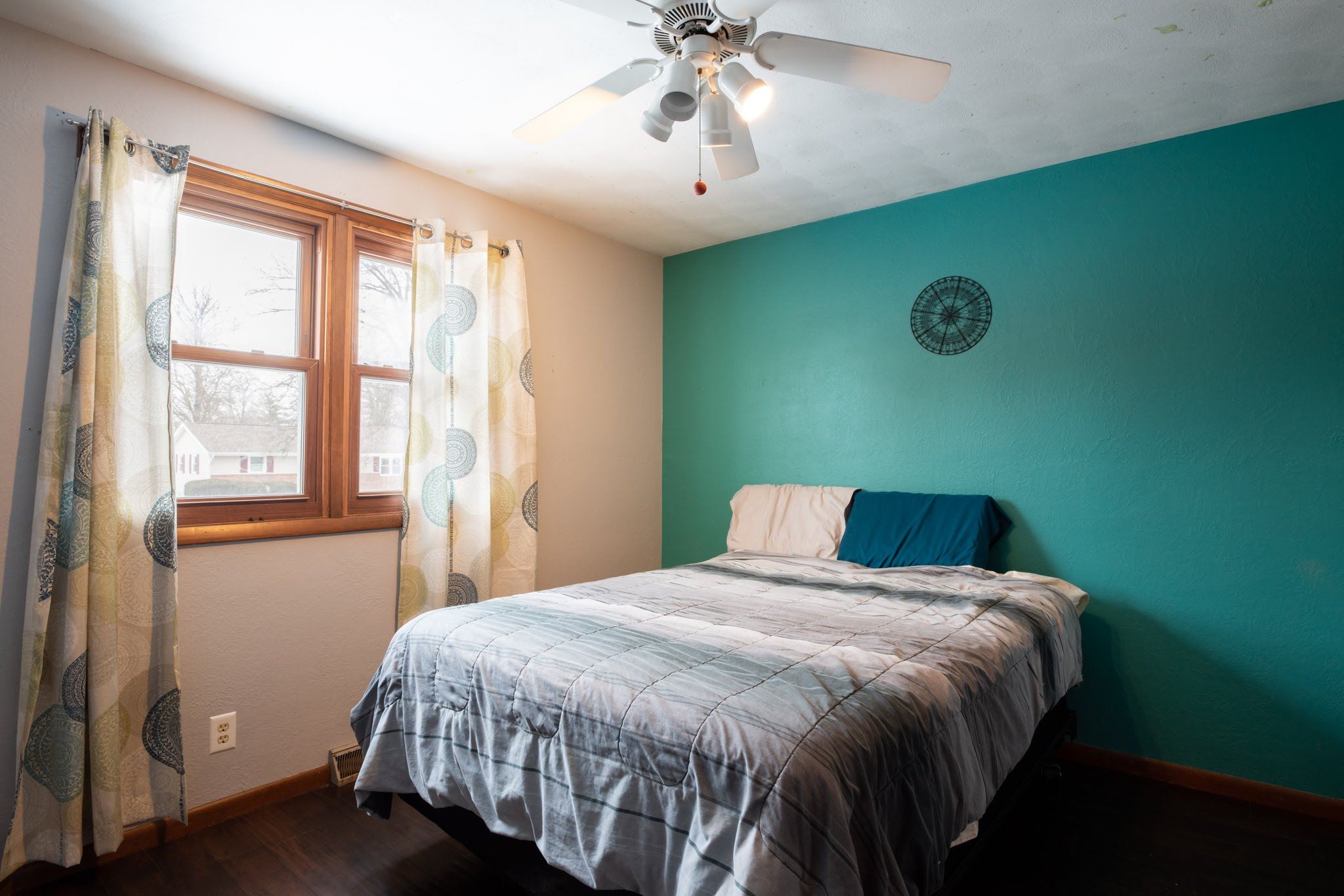 310 Lincoln Road Canton, IL 61520 - Photo 4 of 37 Gallery Image 4