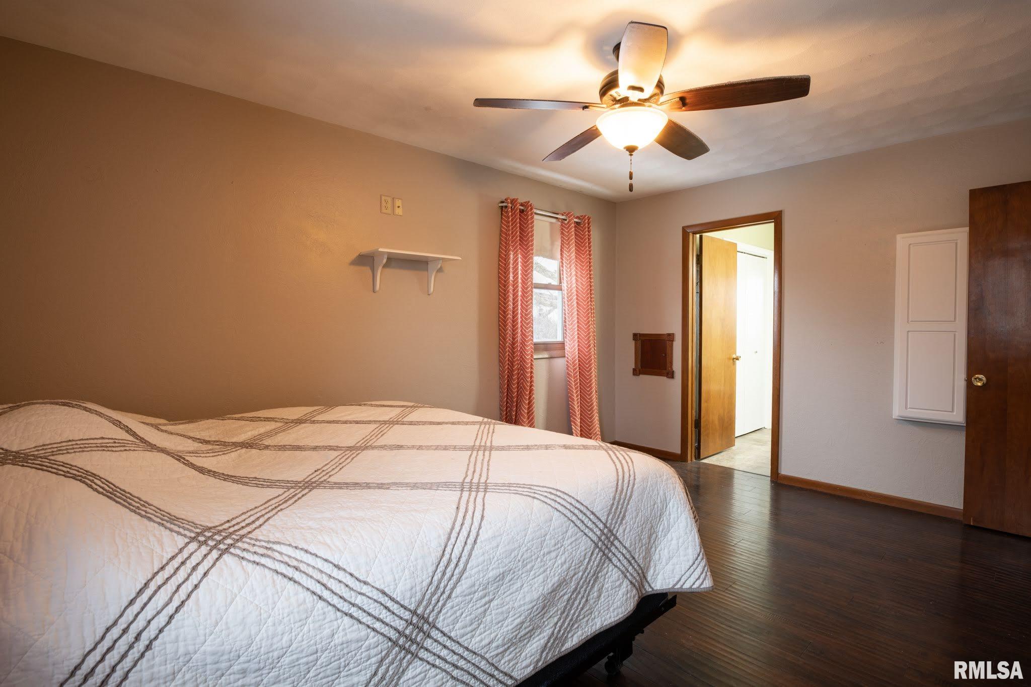 310 Lincoln Road Canton, IL 61520 - Photo 6 of 37 Gallery Image 6