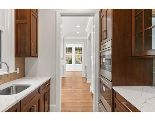 174 Valentine Street Newton, MA 02465 - Photo 12 of 23