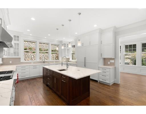 174 Valentine Street Newton, MA 02465 - Photo 10 of 23