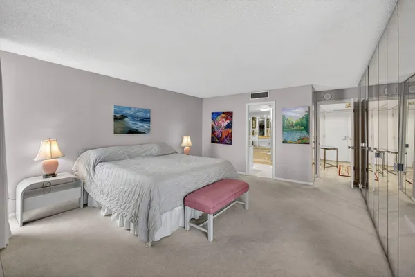 $975,000 | 5510 North Ocean Drive, Unit 24A, Singer Island, FL 33404