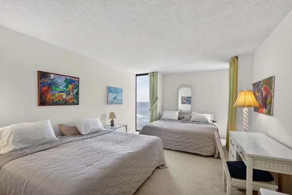 $975,000 | 5510 North Ocean Drive, Unit 24A, Singer Island, FL 33404
