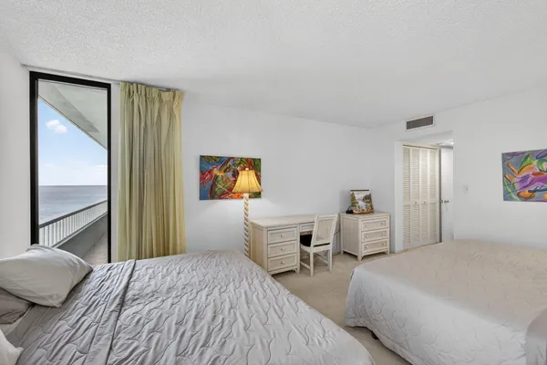 $975,000 | 5510 North Ocean Drive, Unit 24A, Singer Island, FL 33404