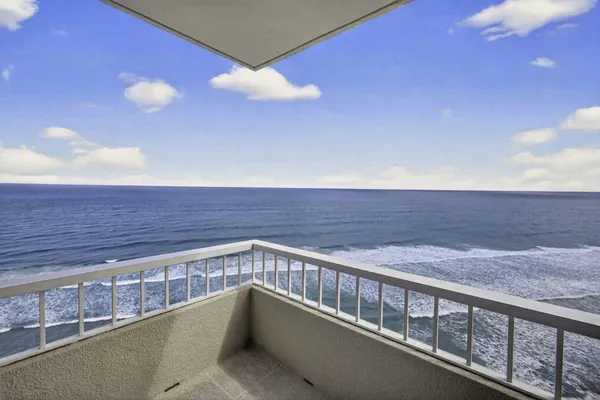 $975,000 | 5510 North Ocean Drive, Unit 24A, Singer Island, FL 33404