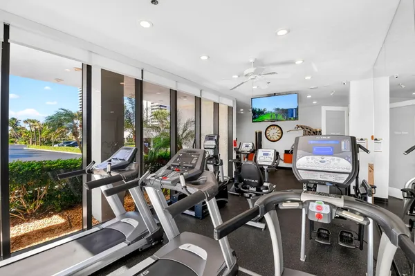 $975,000 | 5510 North Ocean Drive, Unit 24A, Singer Island, FL 33404