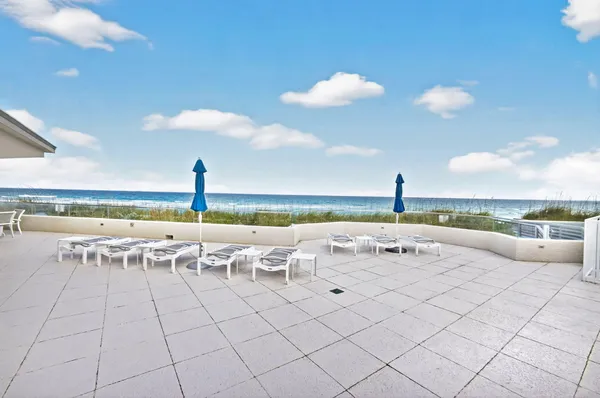 $975,000 | 5510 North Ocean Drive, Unit 24A, Singer Island, FL 33404