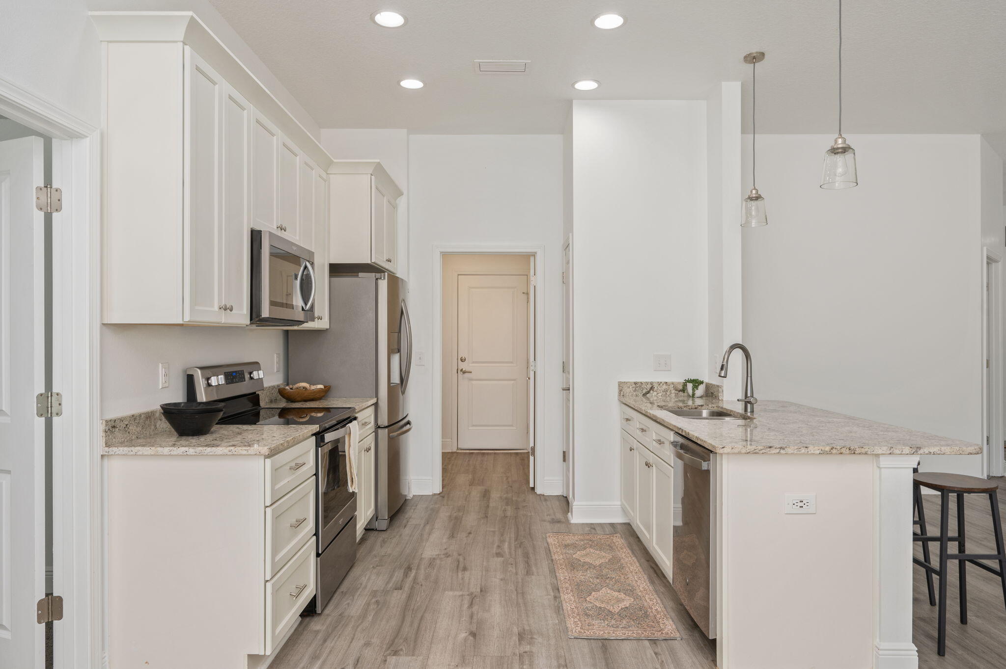 3208 Arthur Boulevard Crestview, FL 32536 - Photo 11 of 30 Kitchen