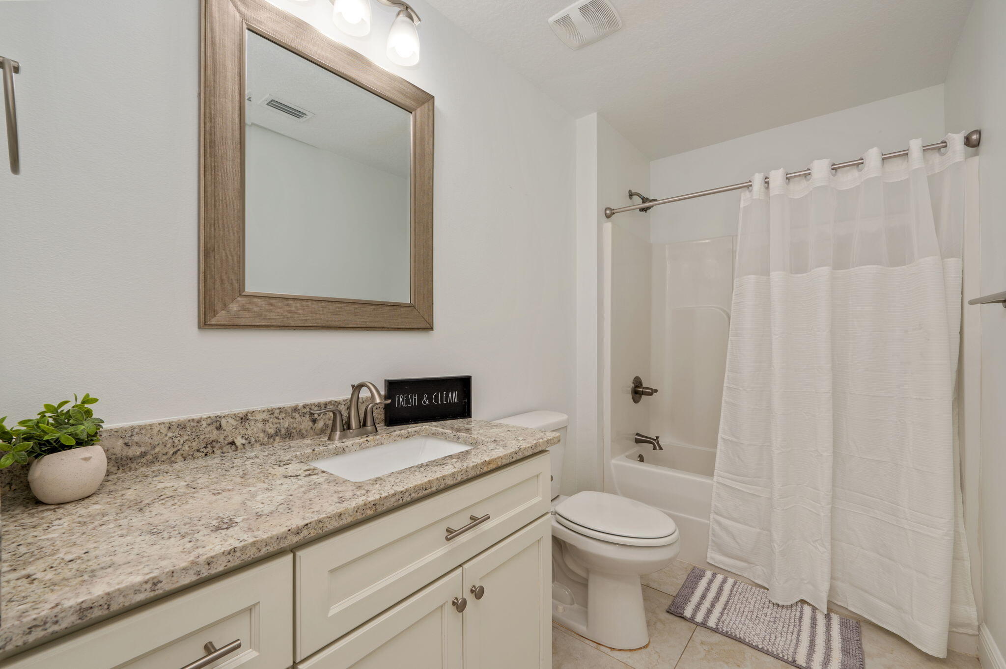 3208 Arthur Boulevard Crestview, FL 32536 - Photo 21 of 30 Bathroom