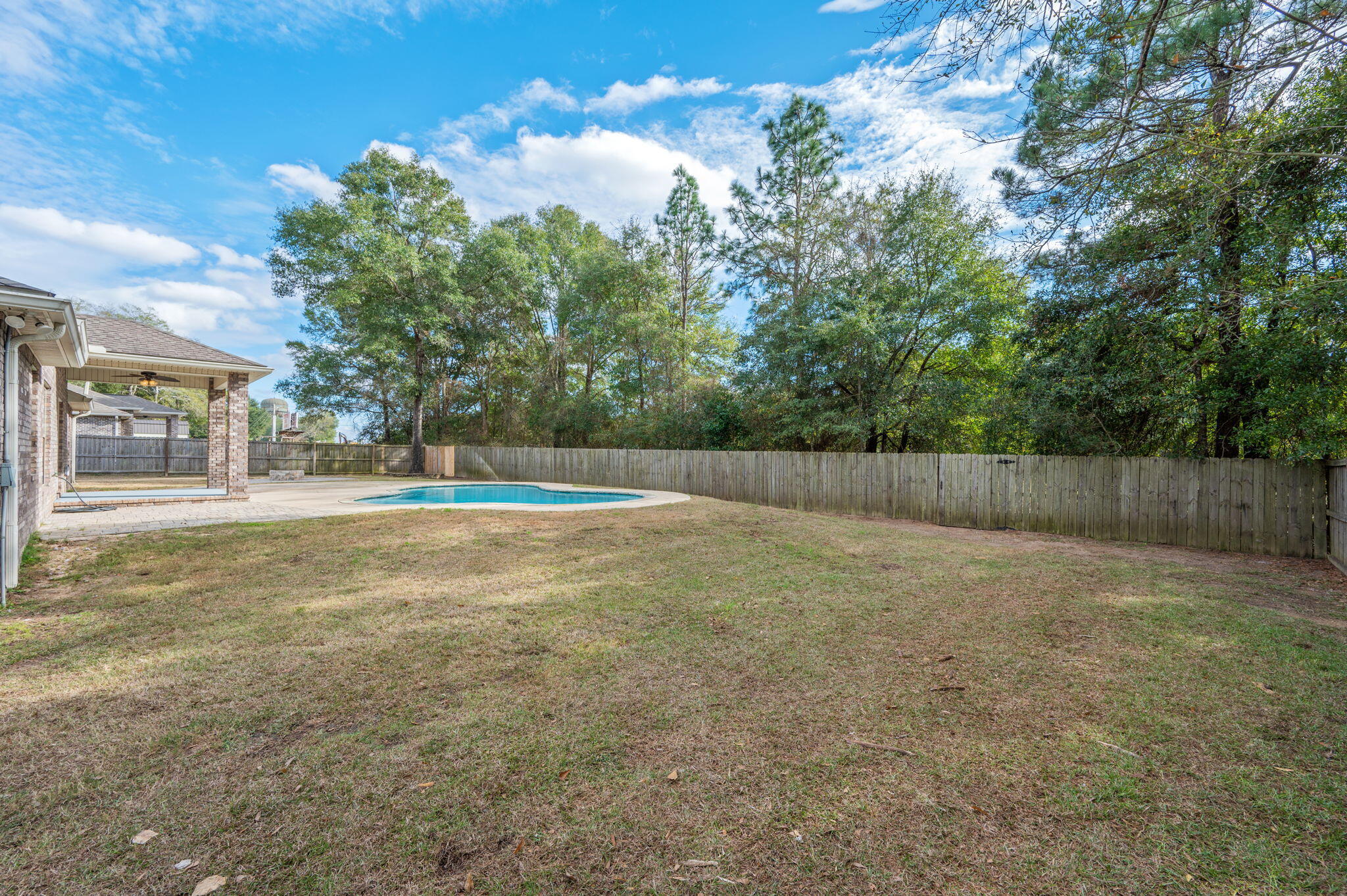 3208 Arthur Boulevard Crestview, FL 32536 - Photo 4 of 30 Backyard