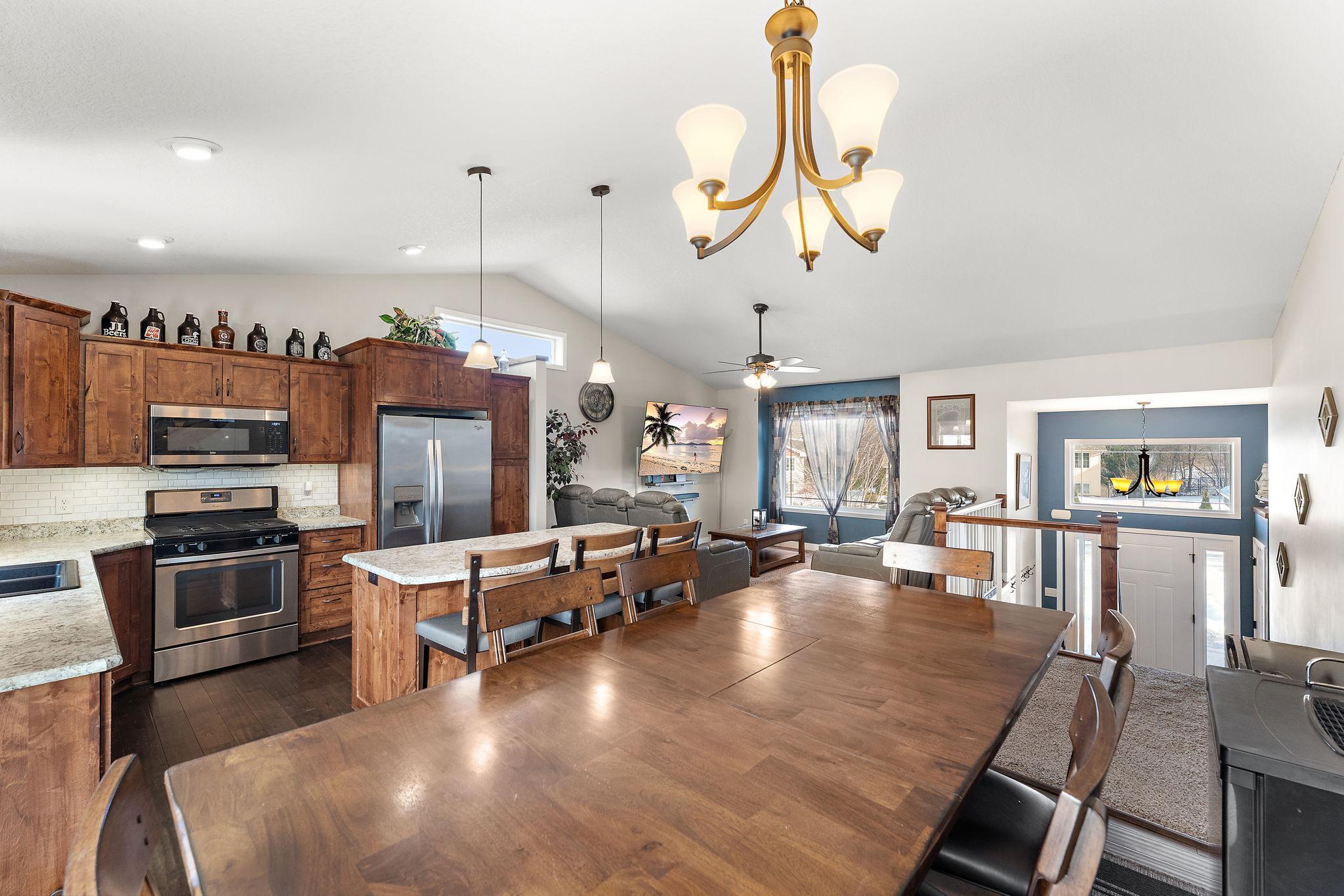 12012 Mayview Curve Lindstrom, MN 55045 - Photo 7 of 29