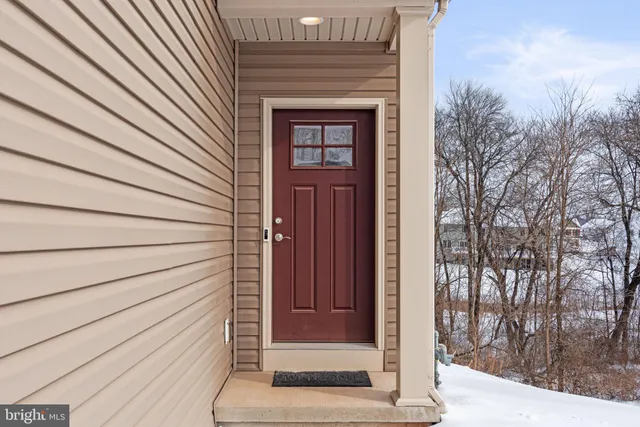 $2,000 | 140 Sage Boulevard, Middletown, PA 17057