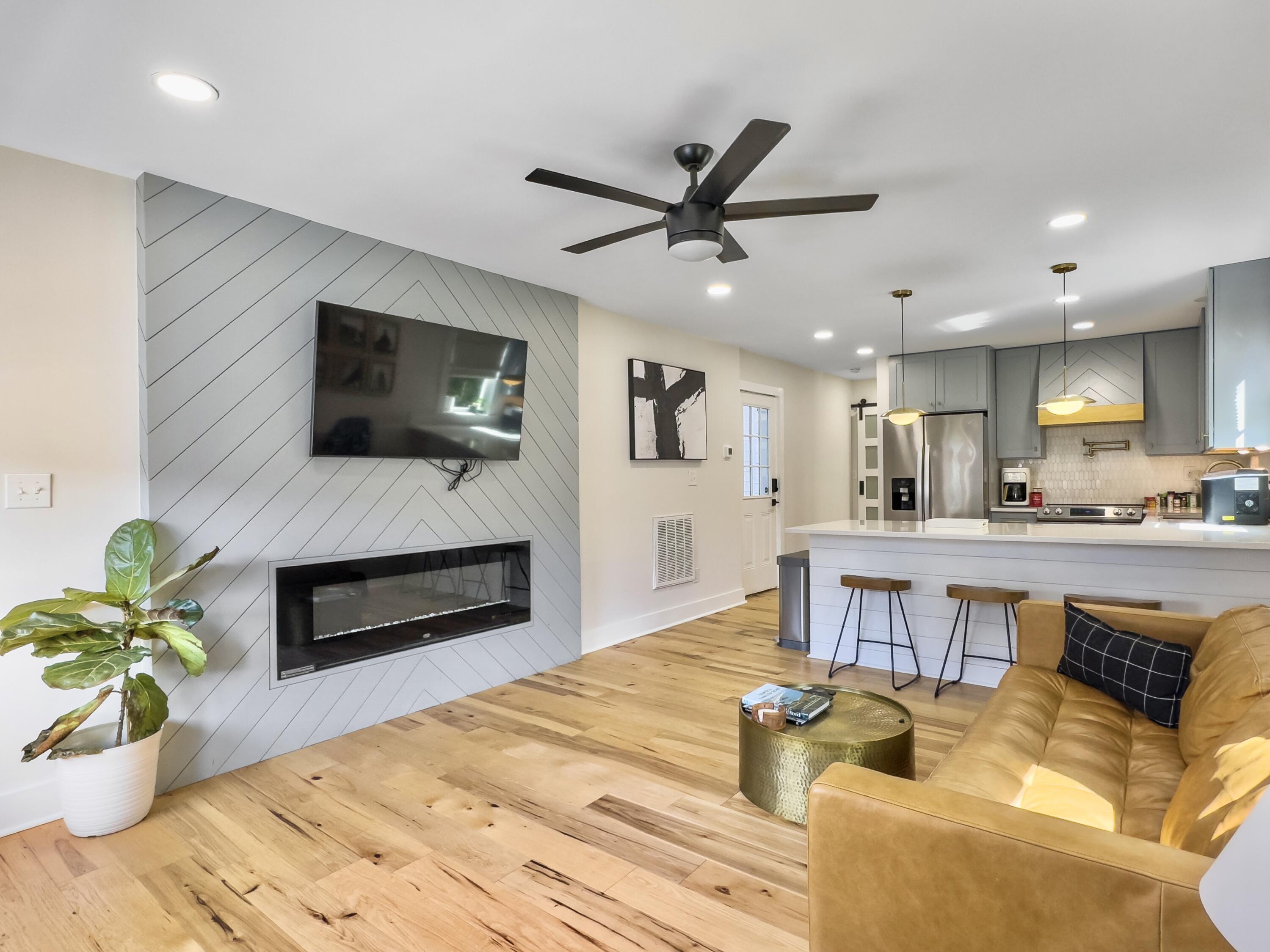 38 Cedar Street Charleston, SC 29403 - Photo 4 of 22 photo jul 17 2024, 10 06 07 am