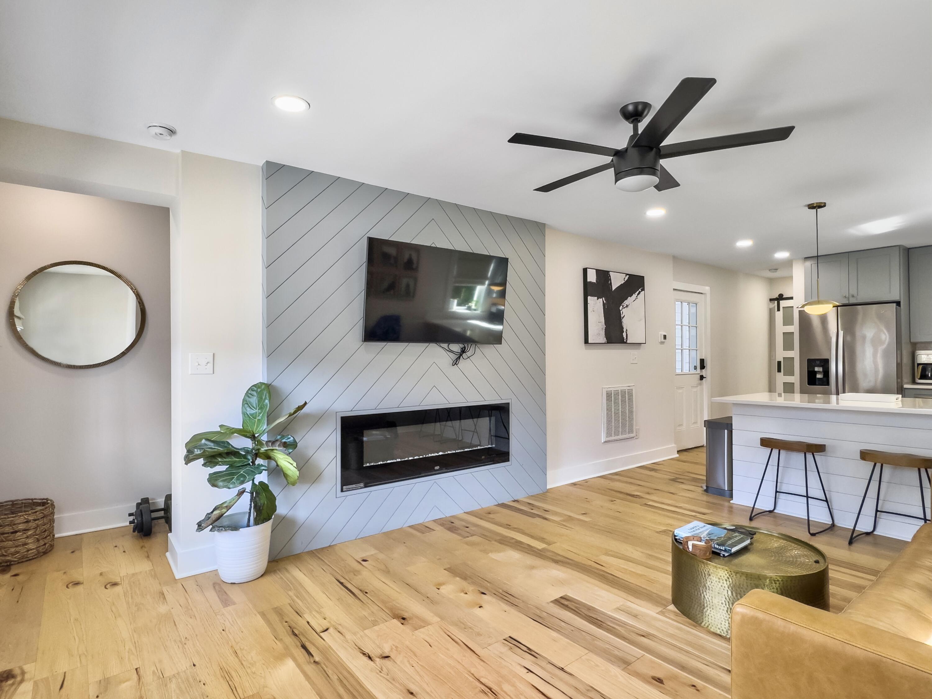 38 Cedar Street Charleston, SC 29403 - Photo 5 of 22 photo jul 17 2024, 10 06 14 am