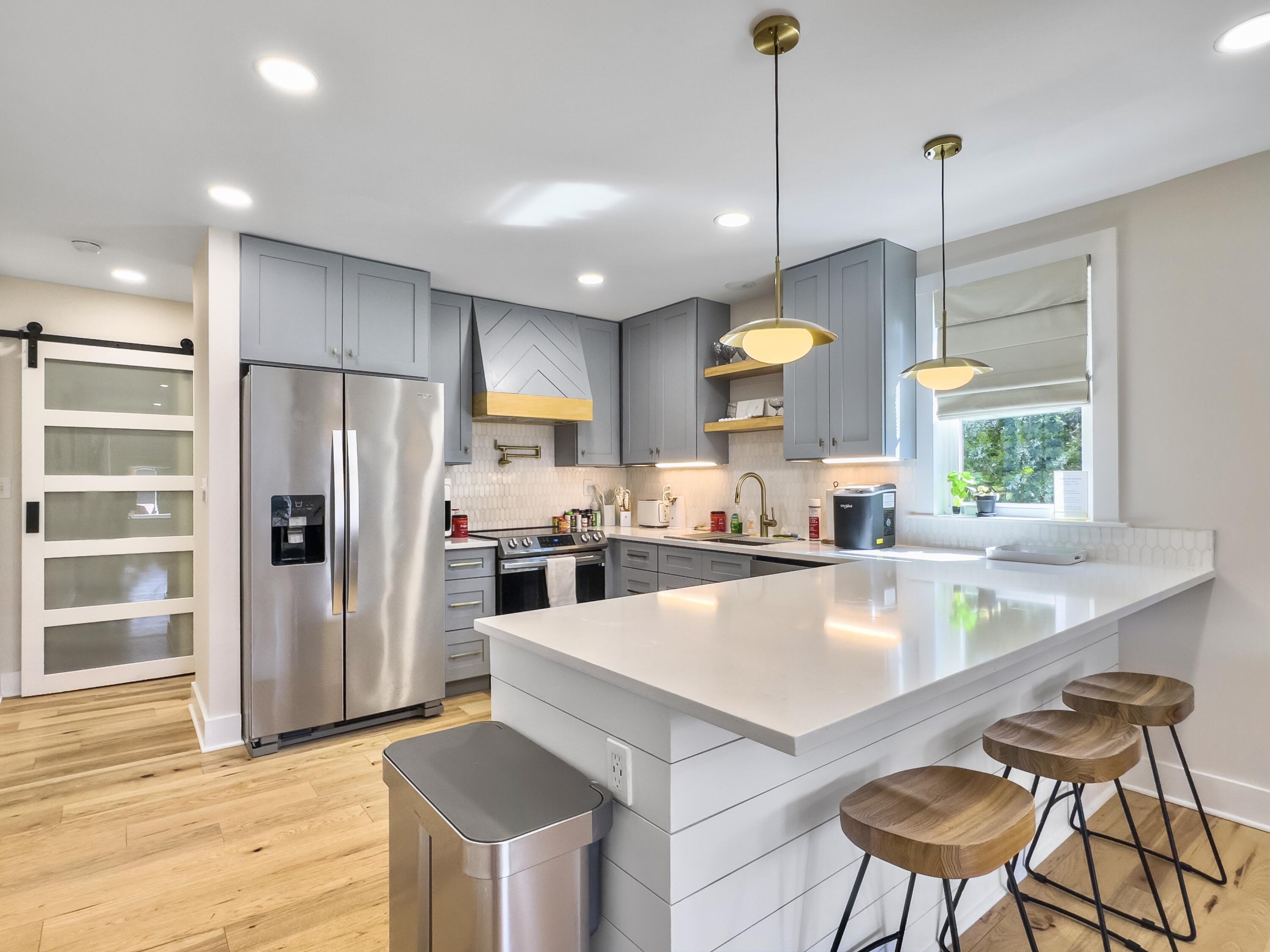 38 Cedar Street Charleston, SC 29403 - Photo 7 of 22 photo jul 17 2024, 10 06 44 am