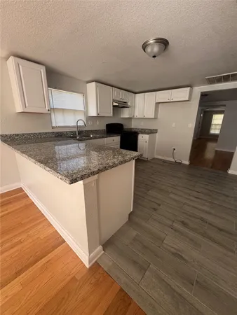 $1,550 | 512 Rice Street, Angleton, TX 77515