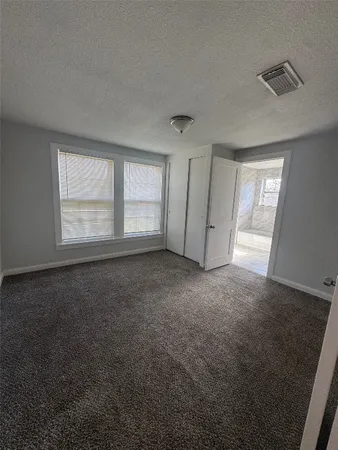 $1,550 | 512 Rice Street, Angleton, TX 77515