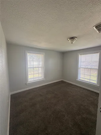 $1,550 | 512 Rice Street, Angleton, TX 77515