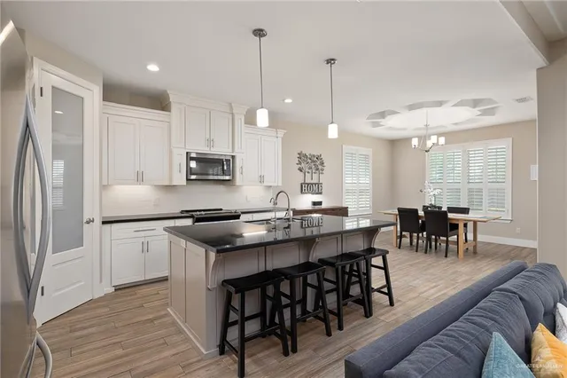 $2,500 | 2918 Manchester Drive, Edinburg, TX 78539