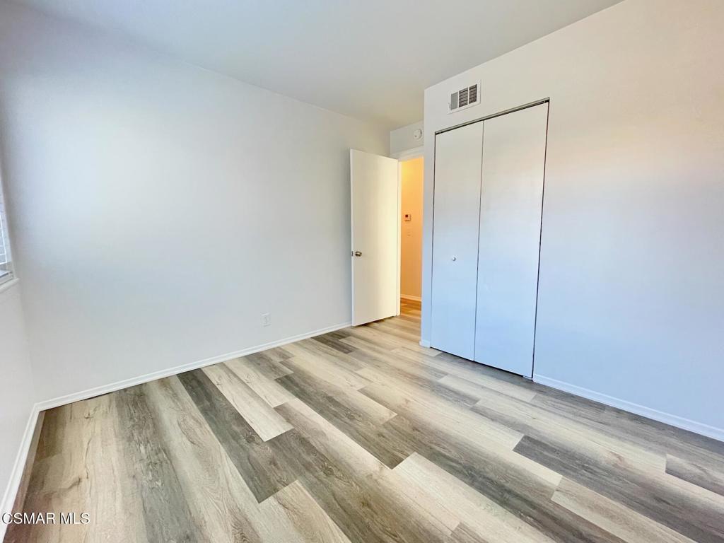 4881 Muirwood Court Simi Valley, CA 93063 - Photo 19 of 32 a view of room