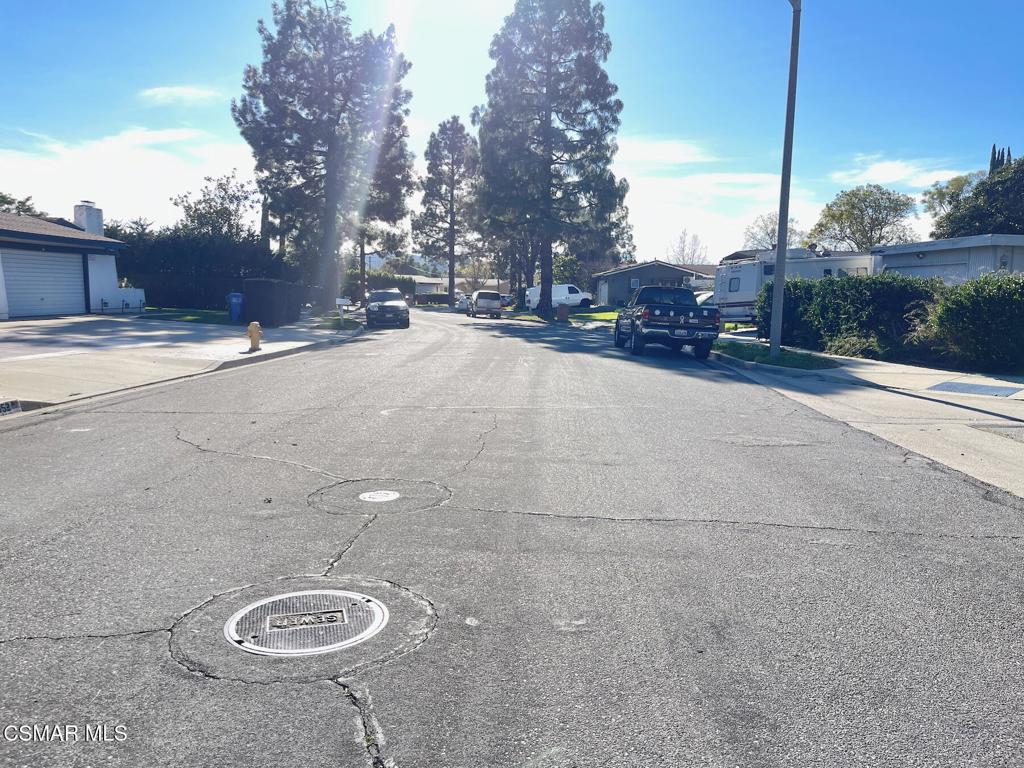 4881 Muirwood Court Simi Valley, CA 93063 - Photo 30 of 32 a view of outdoor space and yard
