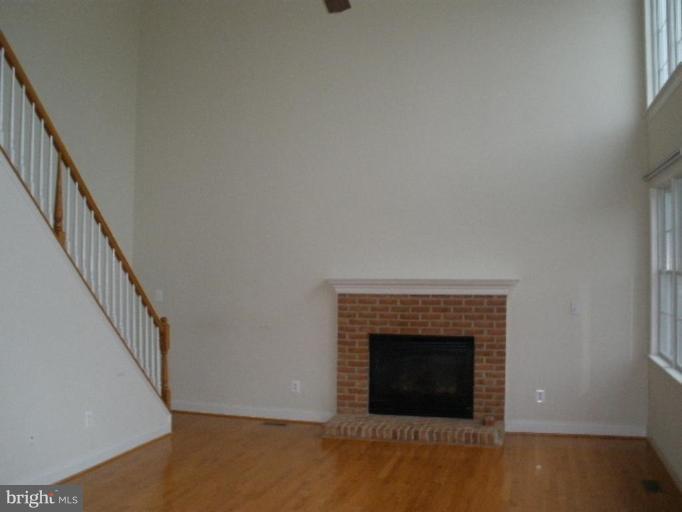 13909 Schaeffer Road Boyds, MD 20841 - Photo 6 of 11 Family Room
