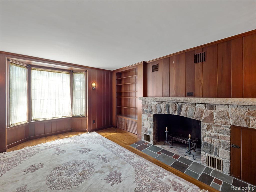 28804 Drake Road Farmington Hills, MI 48331 - Photo 12 of 50