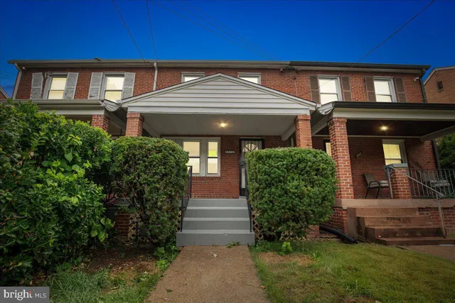 $3,100 | 1934 U Place Southeast, Washington, DC 20020