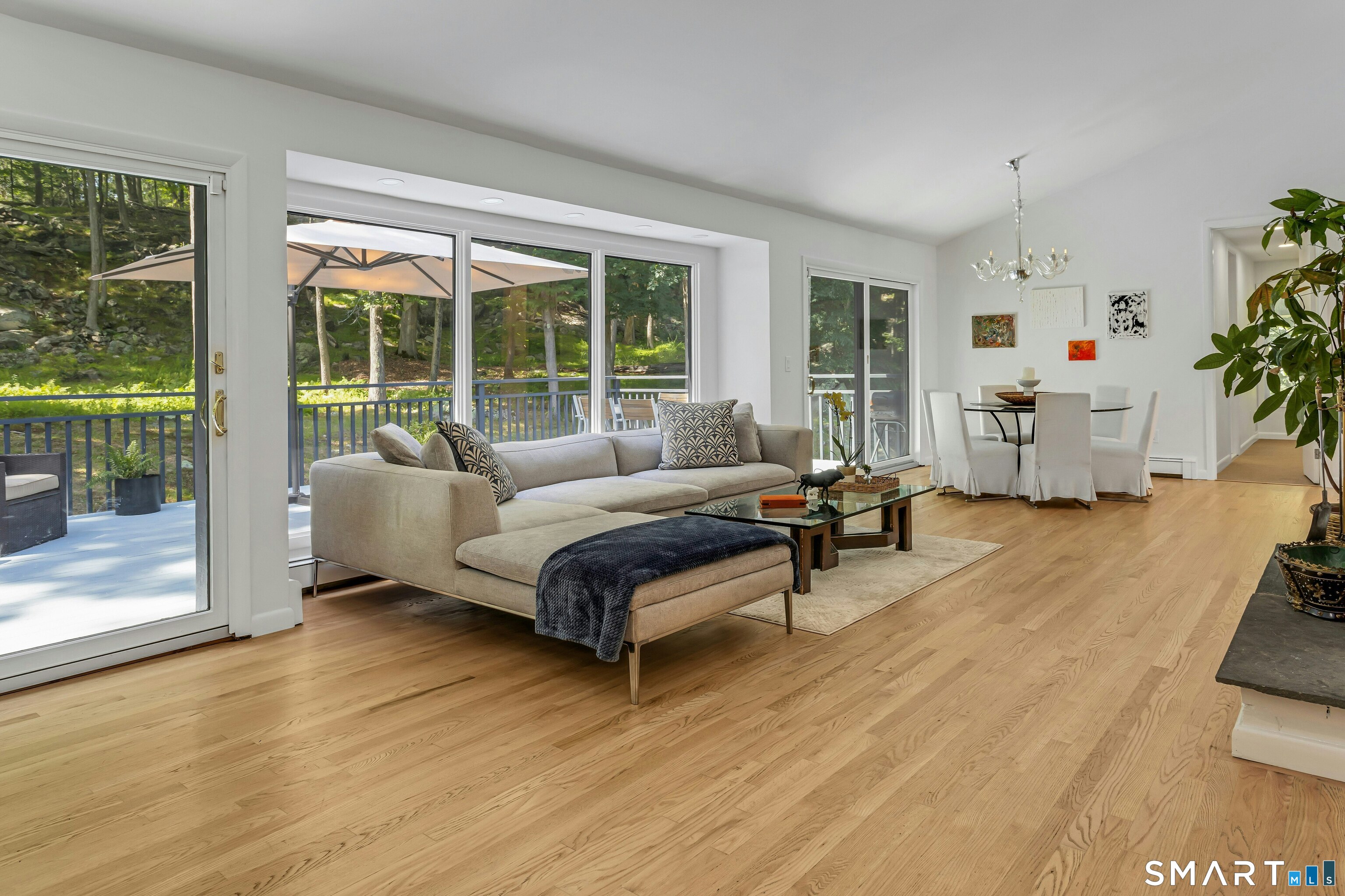 26 Hill Farm Road Weston, CT 06883 - Photo 4 of 37