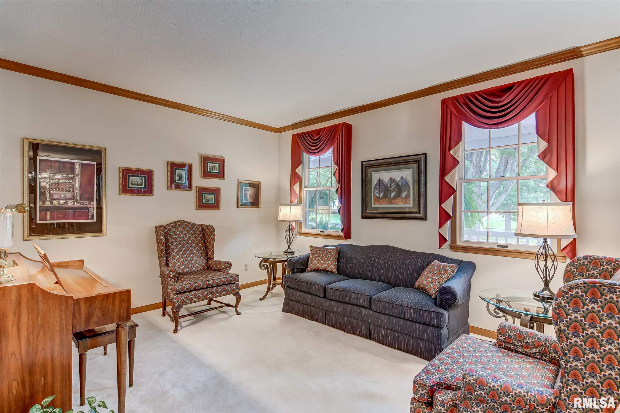 1705 Clearview Street Springfield, IL 62704 - Photo 7 of 39 Gallery Image 7