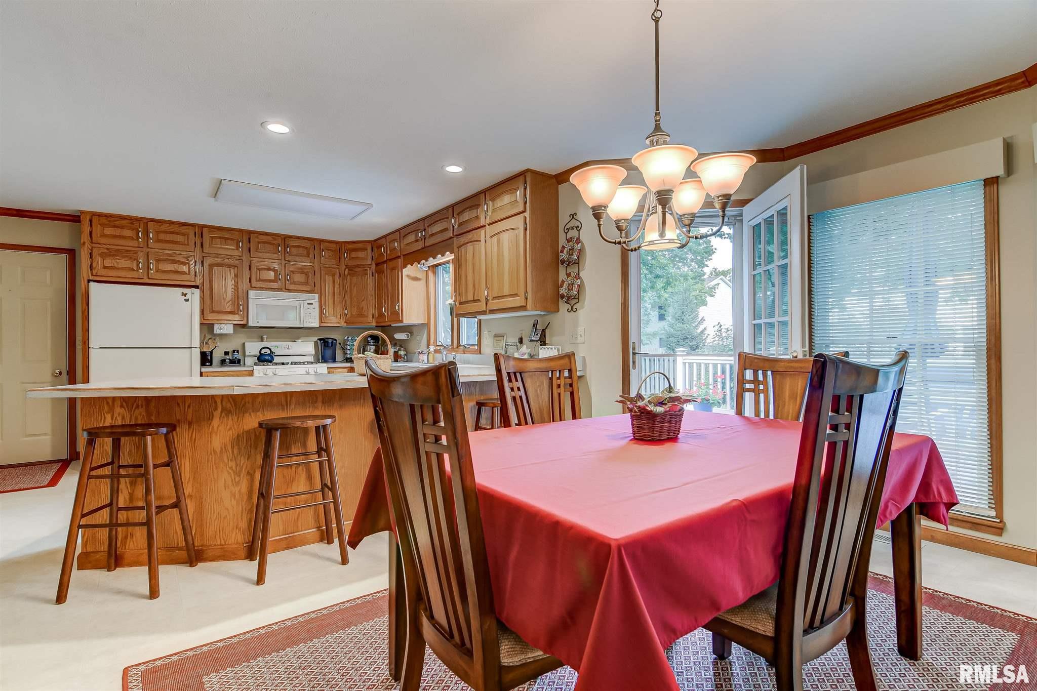 1705 Clearview Street Springfield, IL 62704 - Photo 10 of 39 Gallery Image 10