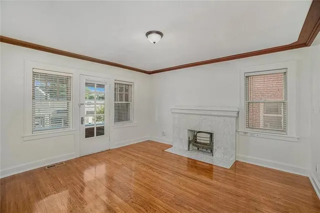 $189,000 | 317 East 43rd Street, Unit 1E, Kansas City, MO 64111