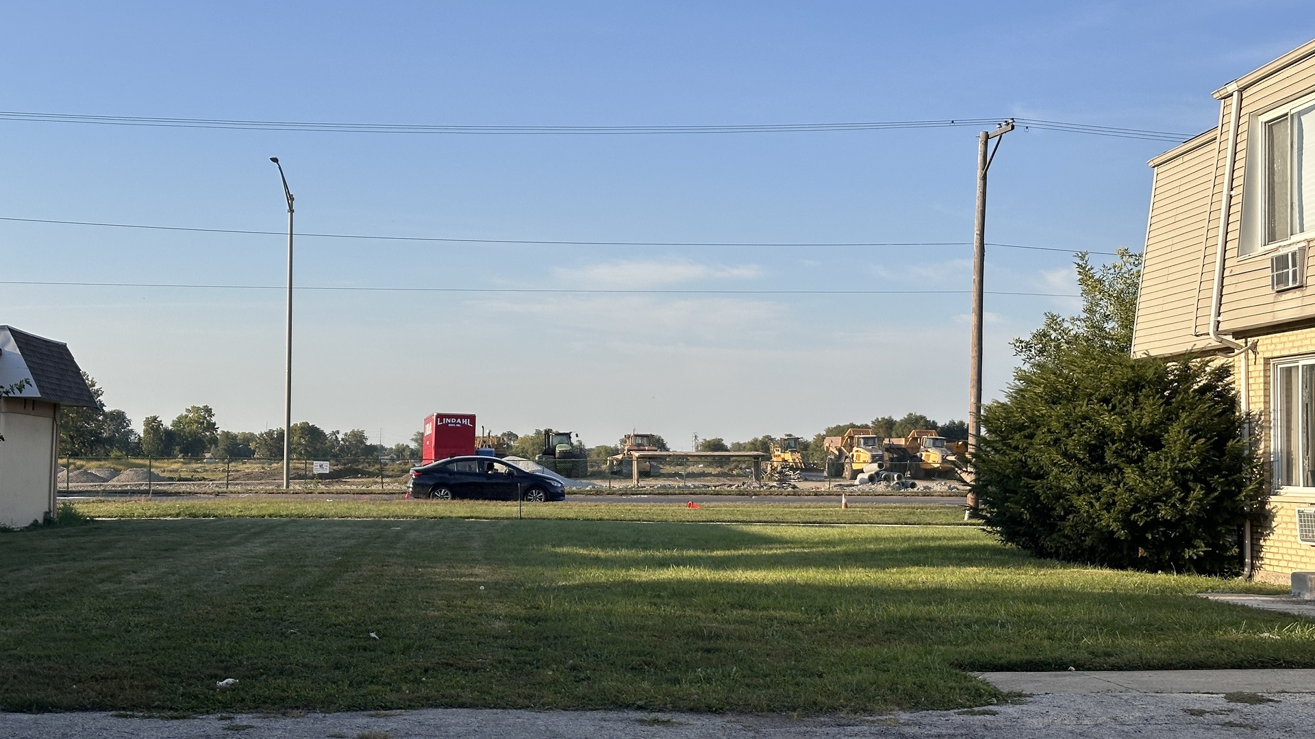 8453 West 79th Street Justice, IL 60458 - Photo 4 of 5 a view of a green field