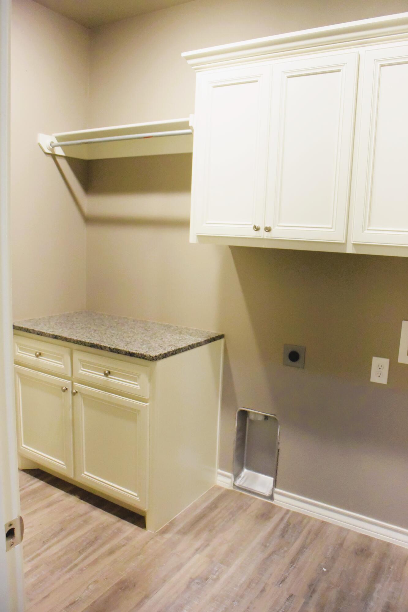 2219 Quitman Avenue Lubbock, TX 79407 - Photo 12 of 13 Laundry