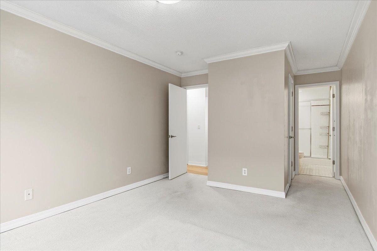 821 Douglas Avenue, Unit 104 Minneapolis, MN 55403 - Photo 13 of 32