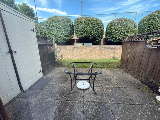 $159,900 | 303 Pennsview Court, Pittsburgh, PA 15205