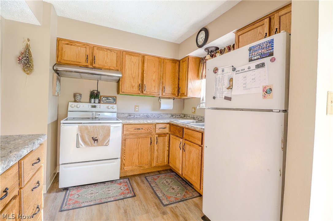 5952 Taylor Road Doylestown, OH 44230 - Photo 7 of 23 Gallery Image 7