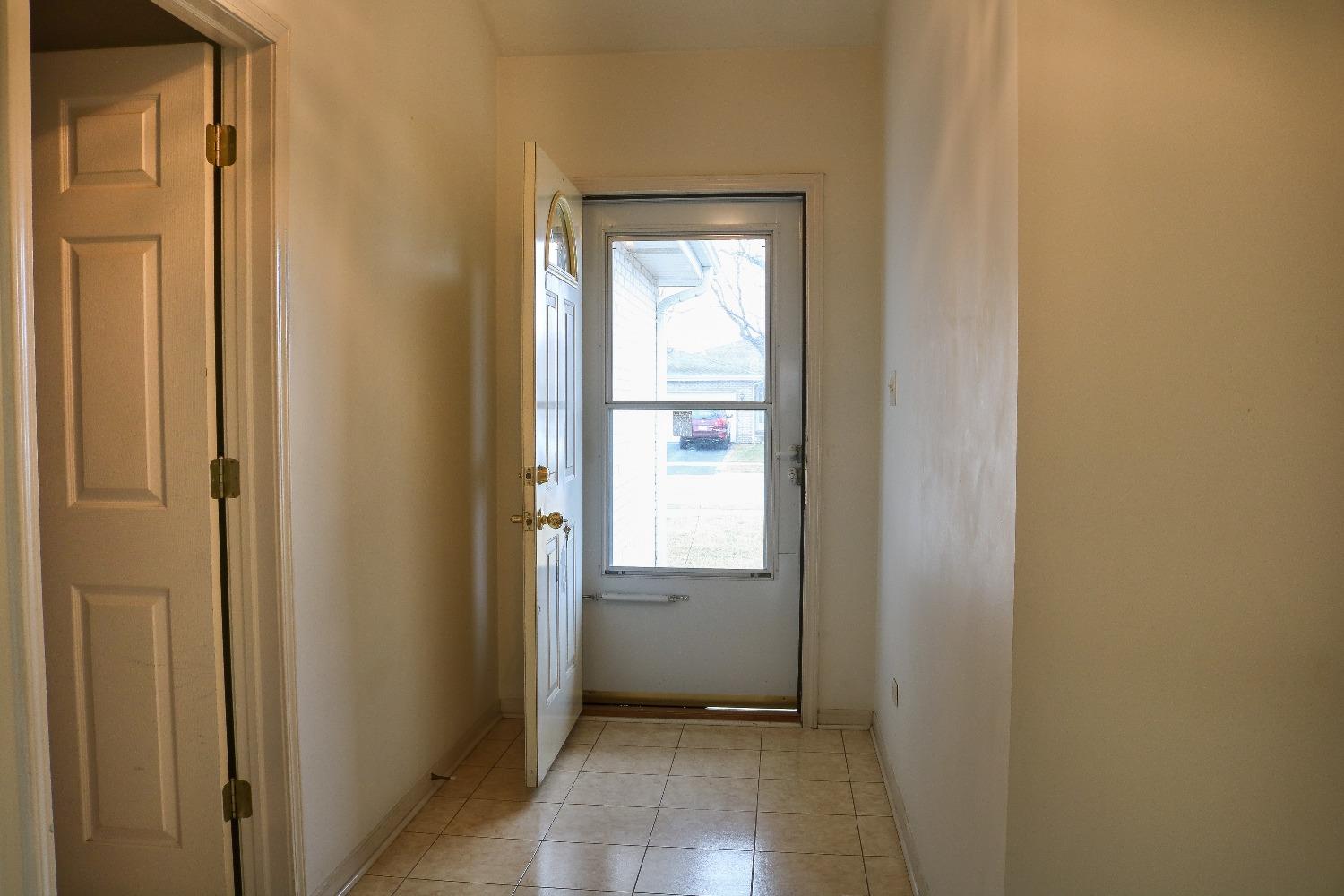 1506 Rokosz Lane Dyer, IN 46311 - Photo 3 of 38 1500x1000