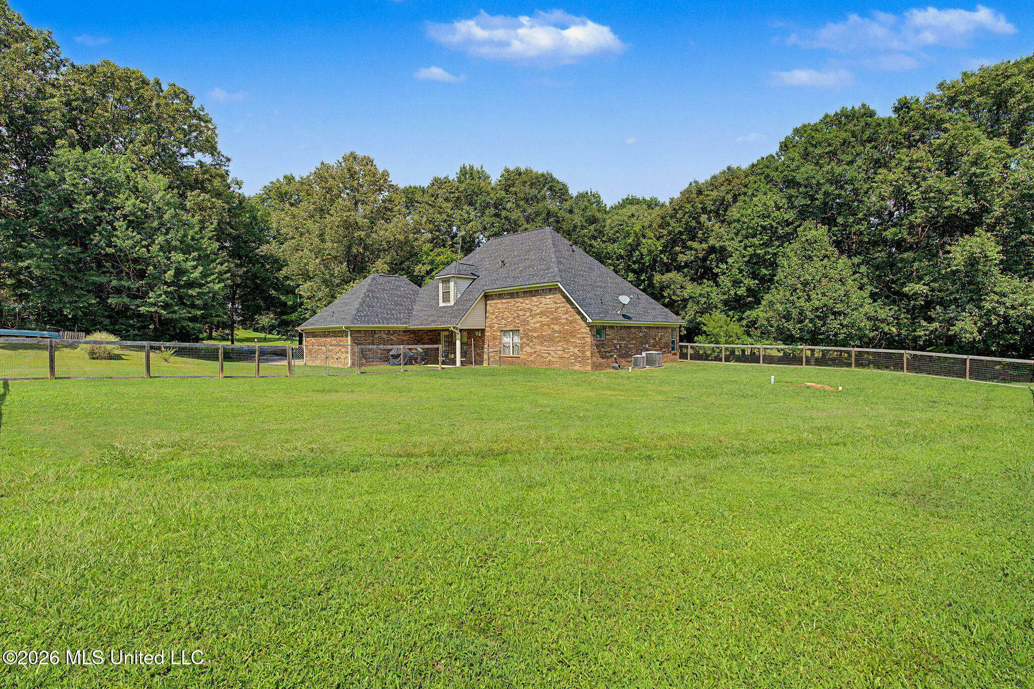 43 Springwalk Road Coldwater, MS 38618 - Photo 27 of 32 27-web-or-mls-43 Springwalk Rd-26