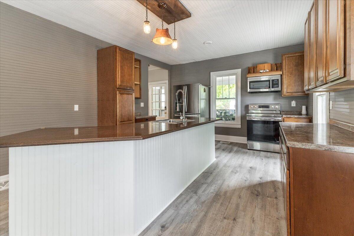 706 Cove Road Chickamauga, GA 30707 - Photo 9 of 27 Kitchen