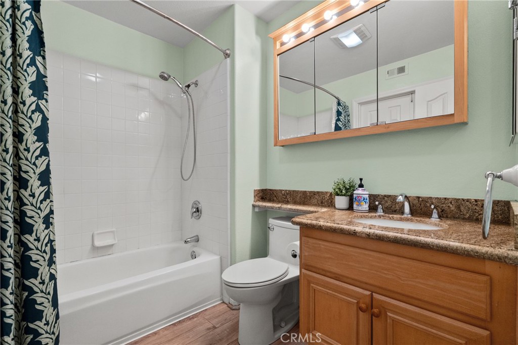 82 Springfield Mission Viejo, CA 92692 - Photo 30 of 68 Downstairs Full Bathroom 4