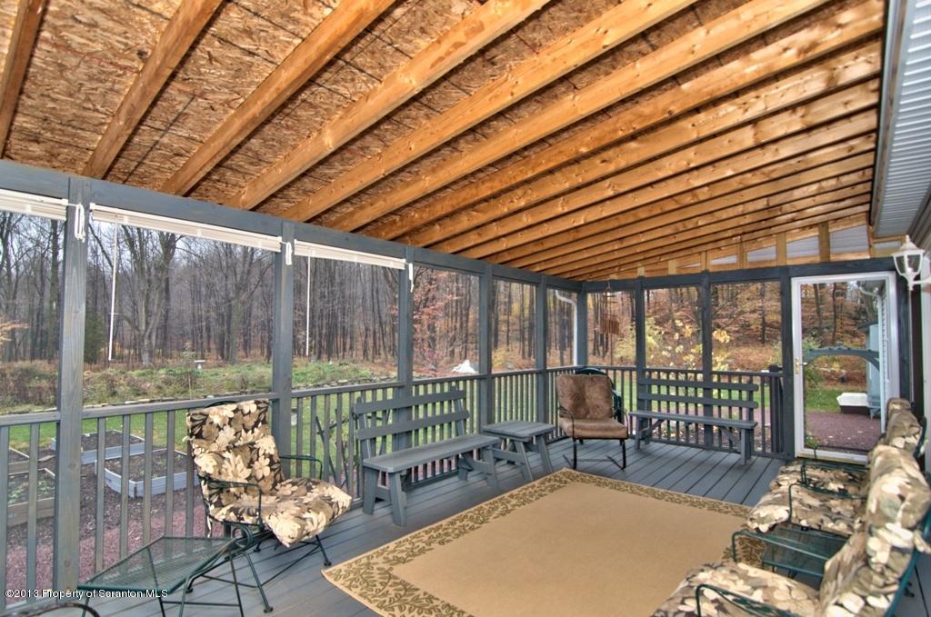 1633 Howe Road Moscow, PA 18444 - Photo 5 of 59