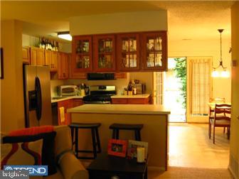 34 Rampart Drive Wayne, PA 19087 - Photo 4 of 10 Kitchen
