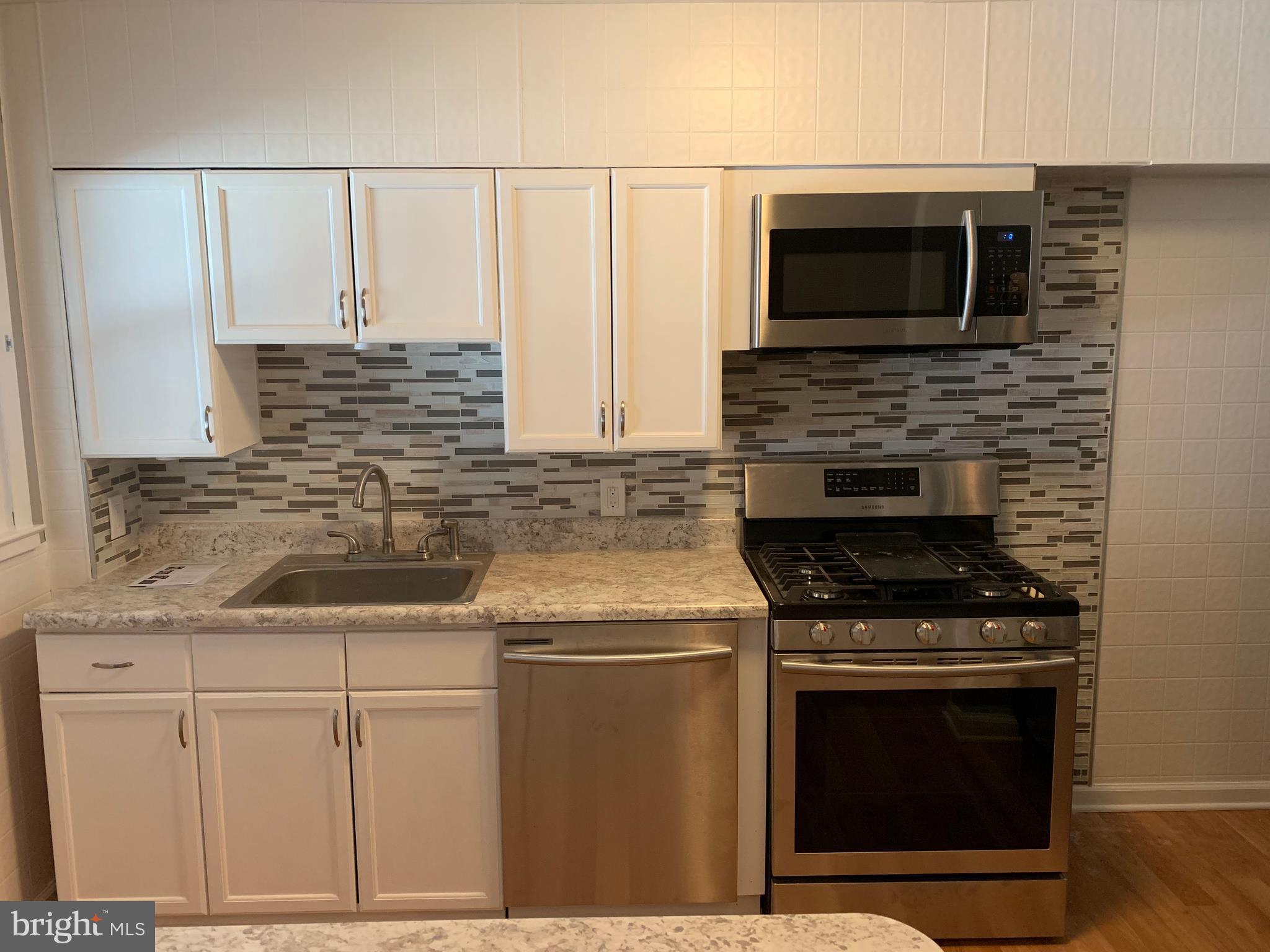 7916 Charlesmont Road Dundalk, MD 21222 - Photo 3 of 14 Kitchen