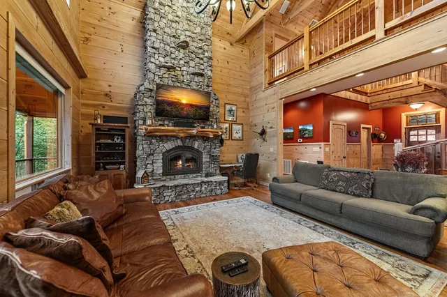 $1,150,000 | 260 Huckleberry Hollow, Morganton, GA 30560