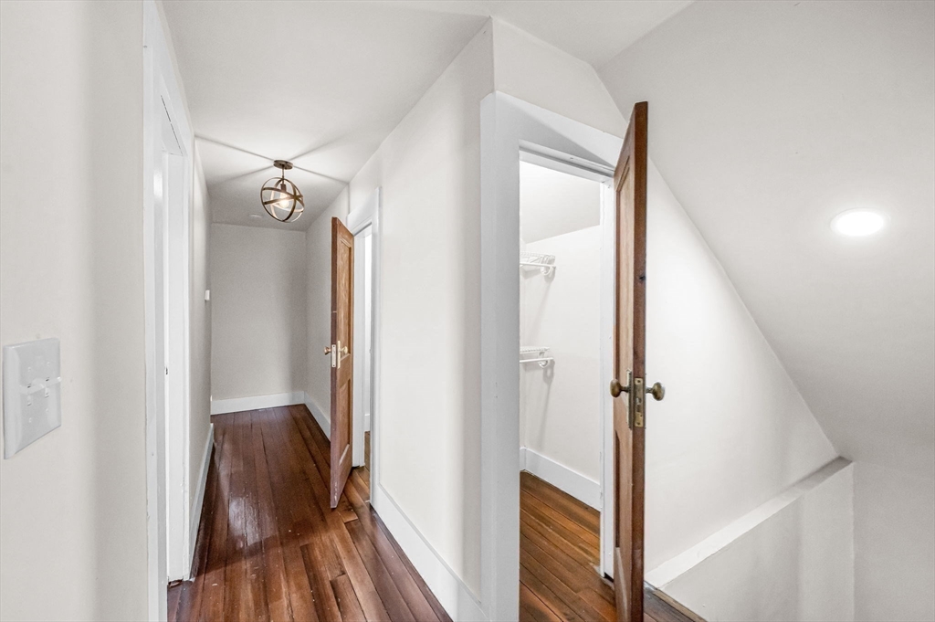 29 Appleton Street, Unit 2 Springfield, MA 01108 - Photo 24 of 35