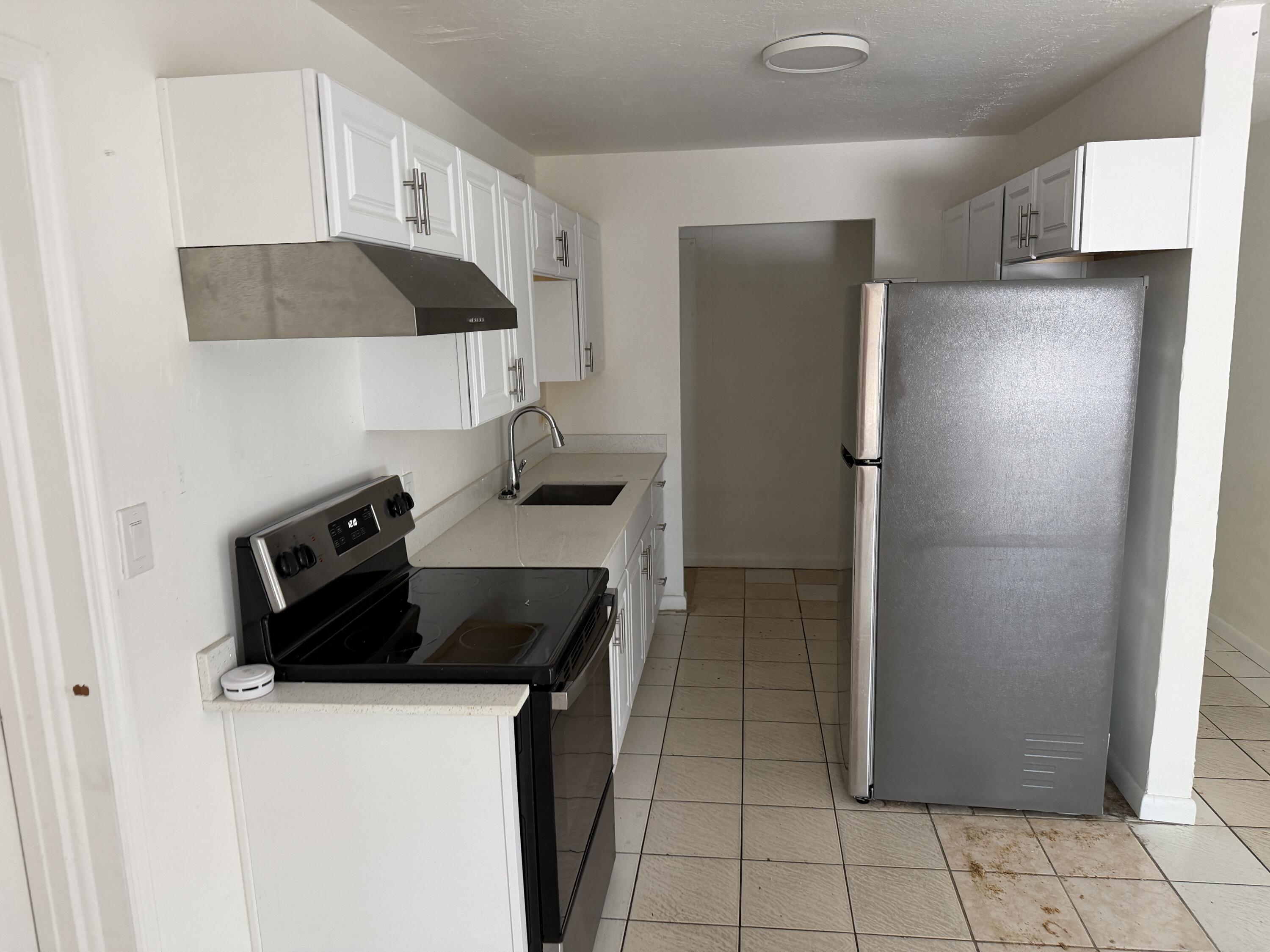 115 Maple Avenue Fort Pierce, FL 34982 - Photo 4 of 9 IMG_3015